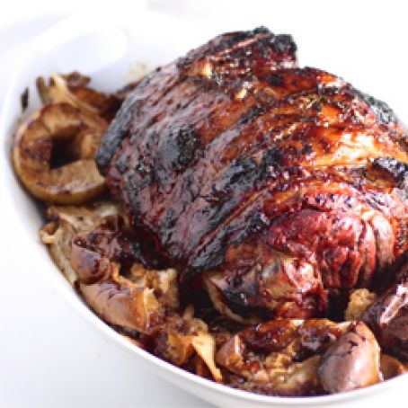 Roast Leg of Lamb with Apples and Fennel