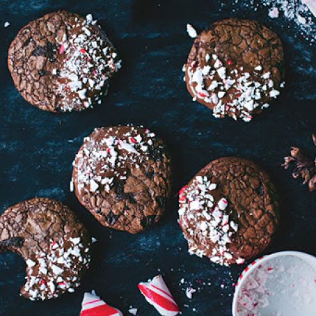 Candy Cane–Chocolate Cookies