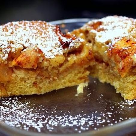 Jewish apple cake