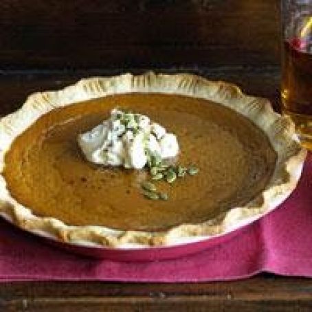 Maple-Cinnamon Pumpkin Pie