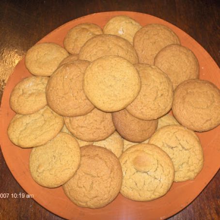 OLD FASHIONED GINGERSNAP COOKIES