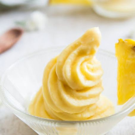 HEALTHY PINEAPPLE WHIP