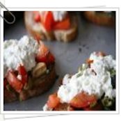 TOMATO AND RICOTTA CROSTINI