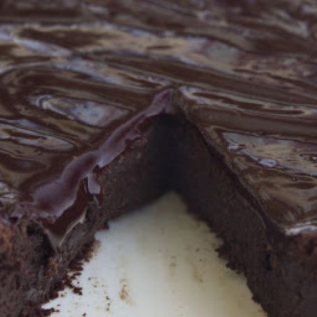 Decadent (Gluten-Free!) Chocolate Cake
