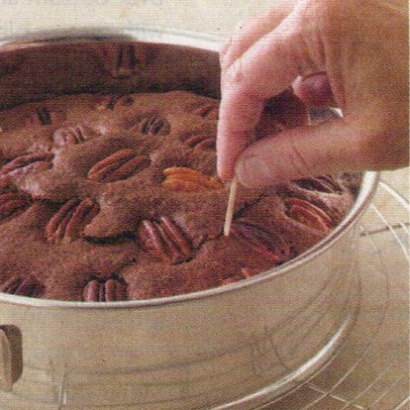CHOCOLATE SOUFFLE' CAKE WITH PECANS AND BOURBON