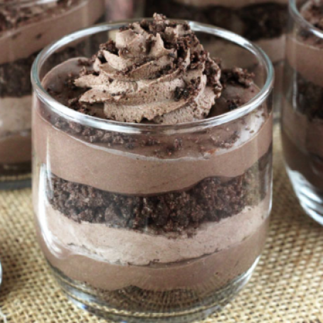 Mini Bailey's Chocolate Cheesecake Trifles