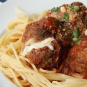 Slow-Cooker Cheese-Stuffed Meatballs
