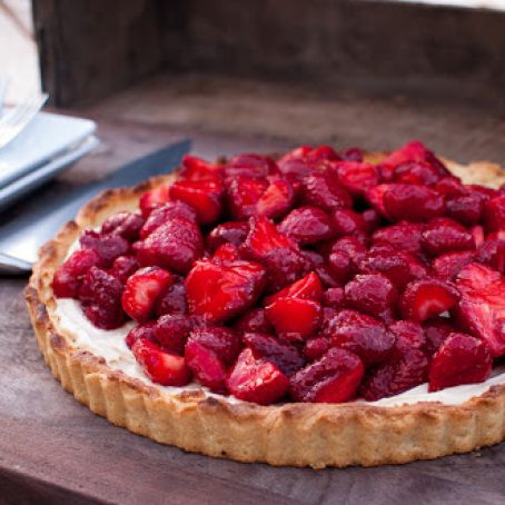 Strawberry Tart with Mascarpone Cheese