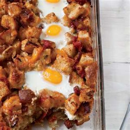Bacon, Tomato and Cheddar Breakfast bake with eggs