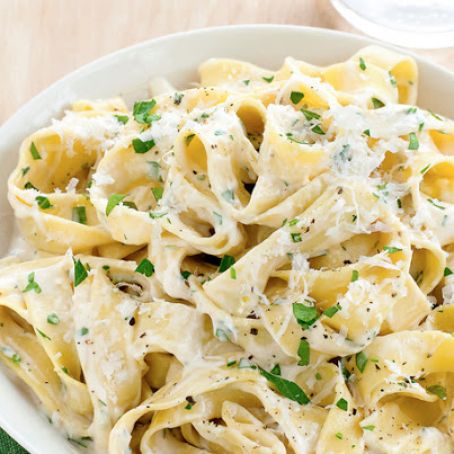 Fettuccine Alfredo Lite