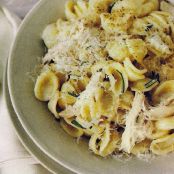 Parmesan Pasta with Chicken and Rosemary