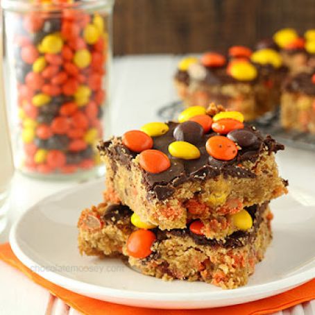 REESE'S PIECES CHOCOLATE PEANUT BUTTER BLONDIES