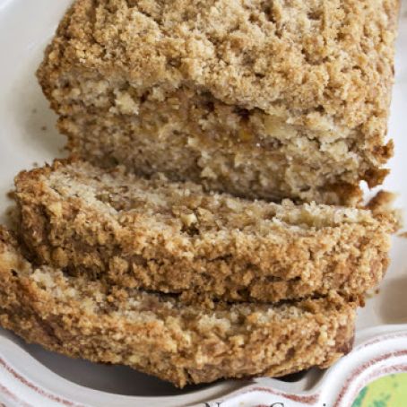 Cinnamon Struesel Banana Bread