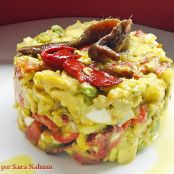 ENSALADA DE PAPAS, PIMIENTOS Y ANCHOAS