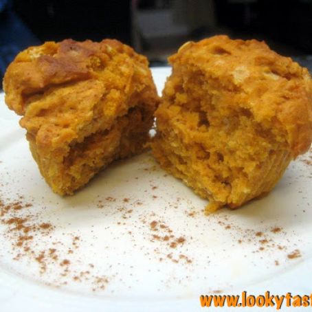 Pumpkin Oatmeal Muffins