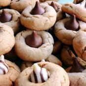 PEANUT BUTTER CHOCOLATE KISS COOKIES