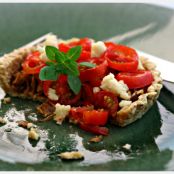 Fennel & Cherry Tomato, Balsamic Crust Tart with Macadamia Cheese