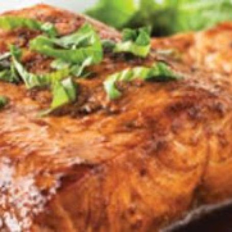 MAPLE BALSAMIC PARCHMENT BAKED SALMON