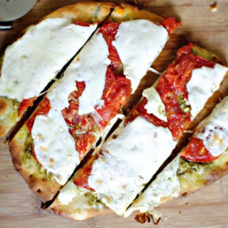 Pesto & Tomato Naan Personal Pizzas