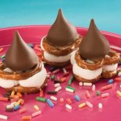 KISSed Pretzel S'mores