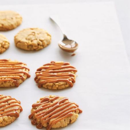 Cashew-Caramel Cookies