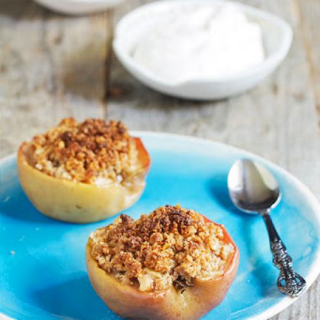 Apple Crisp, Cinnamon with Coconut Cream