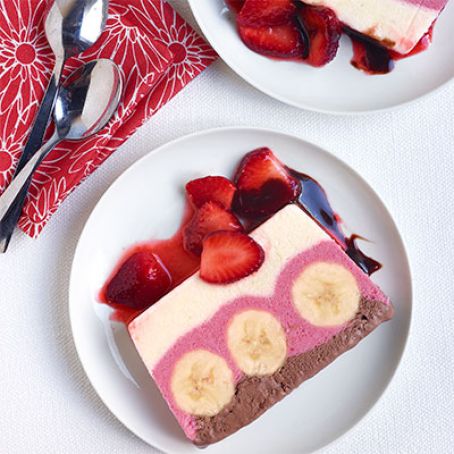 Frozen Yogurt Banana Split