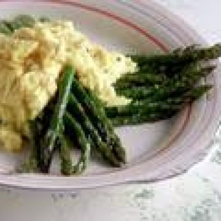 Scrambled Eggs over Asparagus