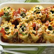 Cheesy Lasagna Rolls with Spinach