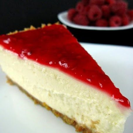 Italian Cream Cheese Cake with Raspberry Sauce