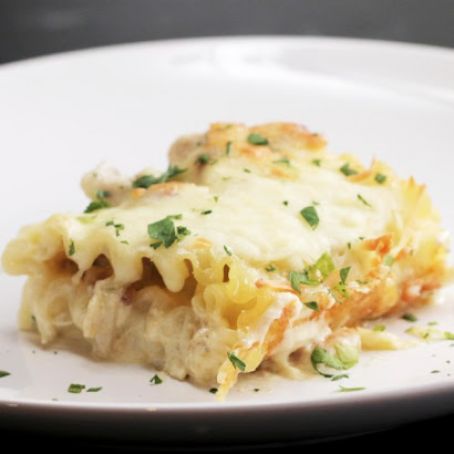 Chicken Bacon Alfredo Roll Ups