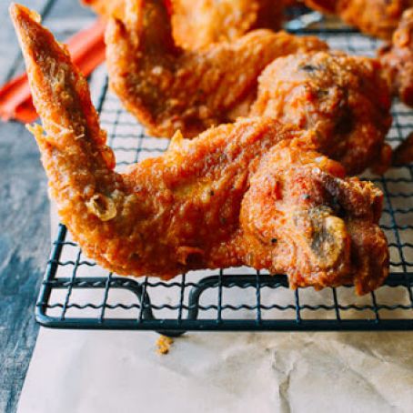 FRIED CHICKEN WINGS, TAKEOUT STYLE