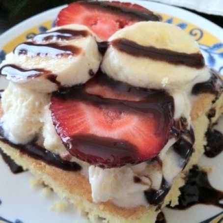 Dessert: Over the Top Sundae Cake