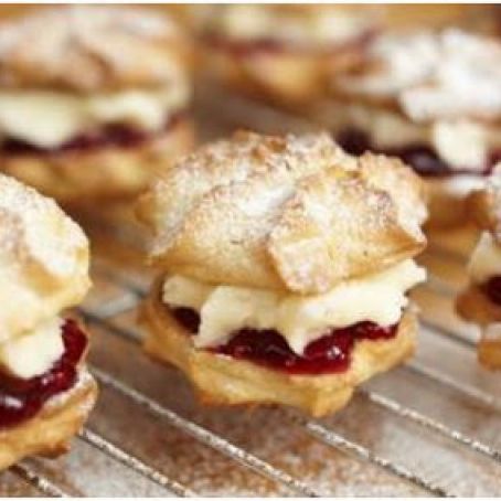 Viennese whirl biscuits