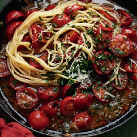 Spaghetti in cherry tomato sauce