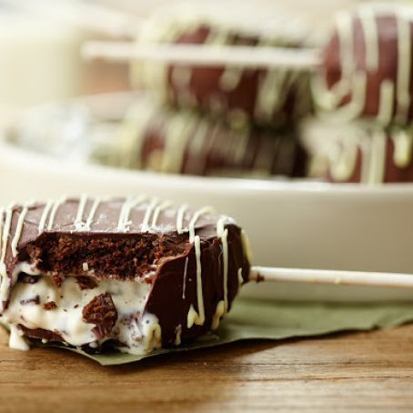 Chocolatey Chip Ice Cream Sandwich Pops