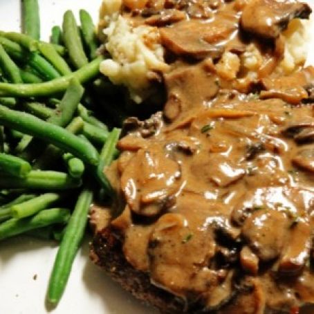 Beef Cube Steak and Gravy (Slow Cooker)