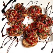 TOMATO BRUSCHETTA WITH BALSAMIC GLAZE