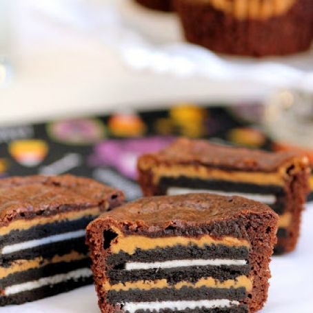 Oreo and Peanut Butter Brownie Cakes