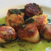 Sautéed Scallops with Garlic and Parsley Butter