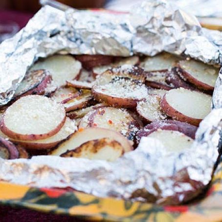 Foil-Pack Garlic-Parmesan Grilled Potatoes