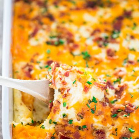 Cheesy Mashed Potatoes with Bacon and Chives