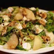 ENSALADA DE PERA Y QUESO AZUL