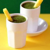 PINEAPPLE, ARUGULA & MACADAMIA SMOOTHIES