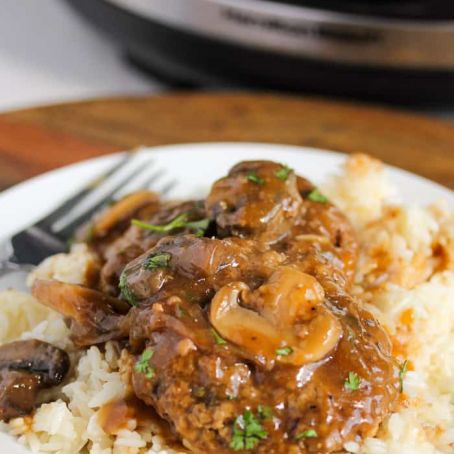 SLOW COOKER SALISBURY STEAK