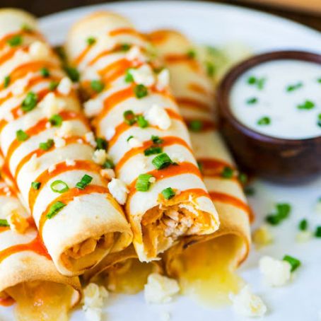 Slow Cooker Buffalo Chicken Taquitos