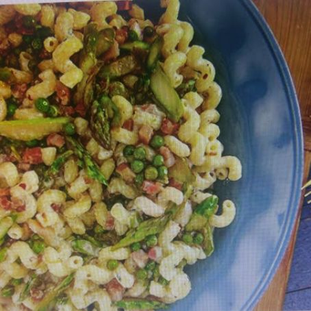Spring Mac n Cheese with Peas & Asparagus (Rachael Ray)