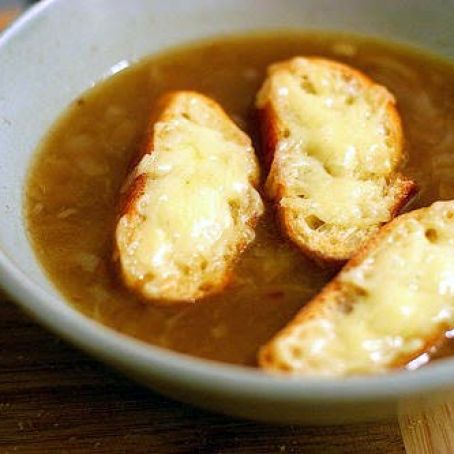 Onion Soup (Soupe a l’Oignon)