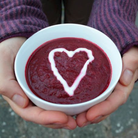 Beetroot & Red Pepper Soup