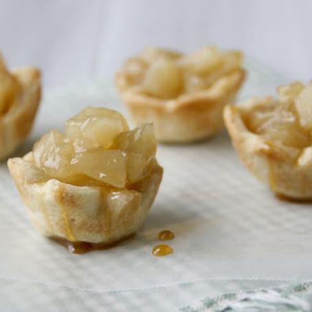 Mini Caramel Apple Pie Bites